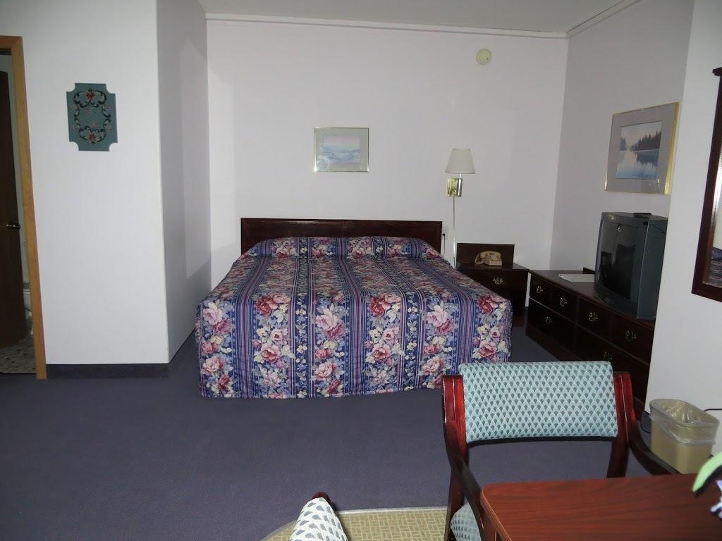 The Bluffs Inn & Suites Decorah Habitación foto